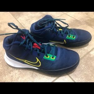 Nike Mens Kyrie Flytrap 4 CT1972-400 Blue Basketball Shoes Sneakers Size 7.5